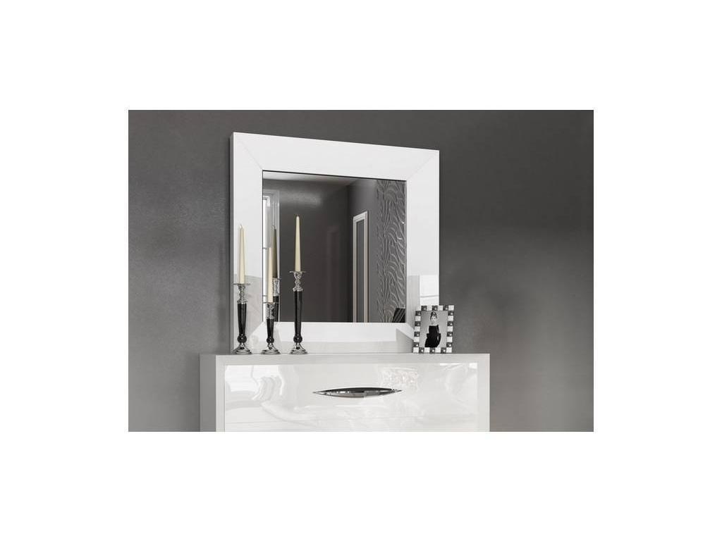 Зеркало настенное Franco Furniture Carmen
