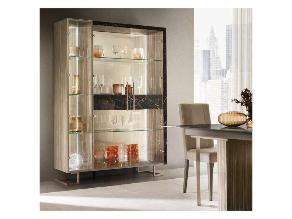 Arredo Classic: Luce: витрина 3 дверная (темный)