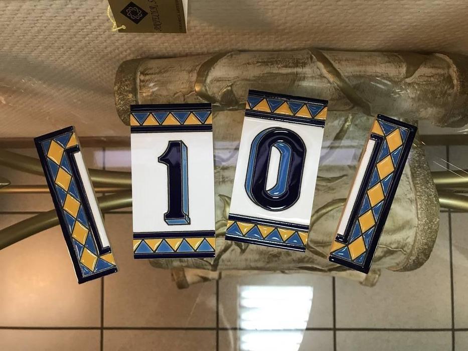 Artecer: Tamano: номер на дверь 10  Rombo